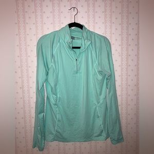 Comfy mint green workout pullover long sleeve! Size large